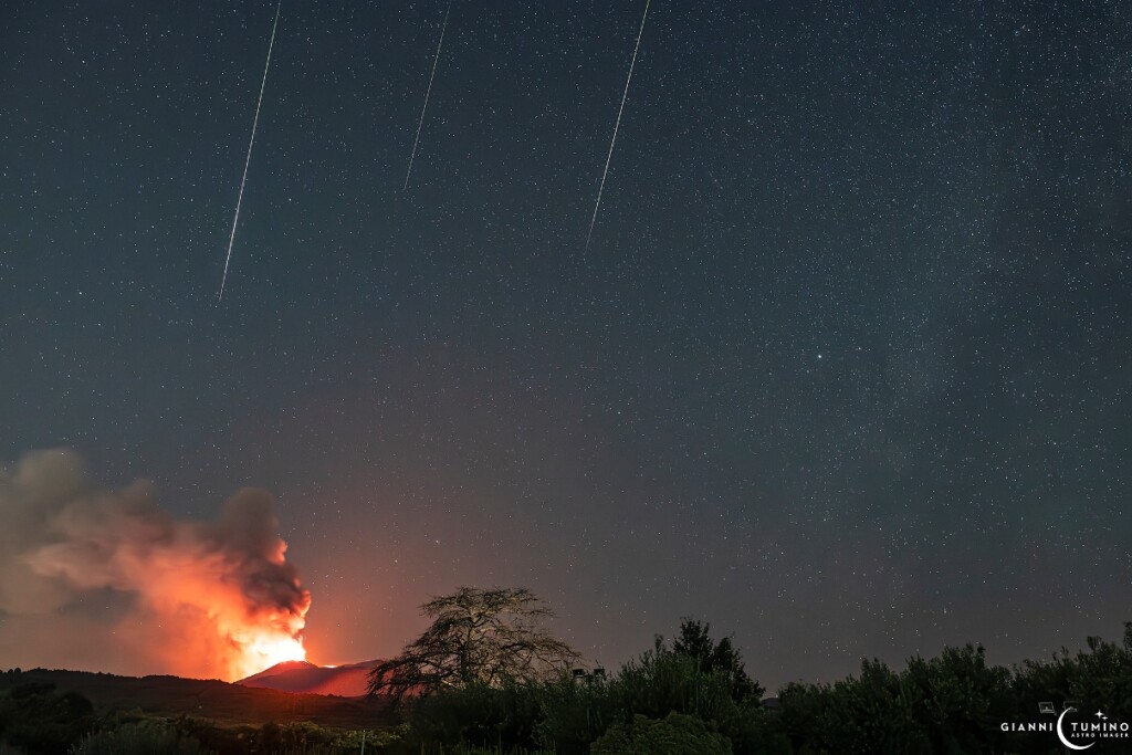 etna in eruzione e stelle cadenti