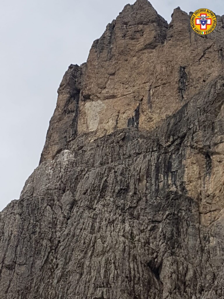 maltempo distacco roccia dolomiti bellunesi