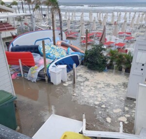 mareggiata terracina