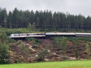 treno deragliato svezia