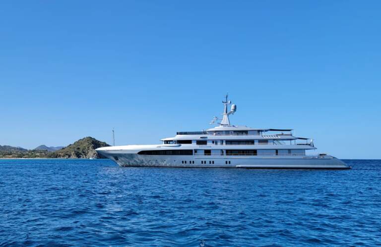 yacht-dolce e gabbana