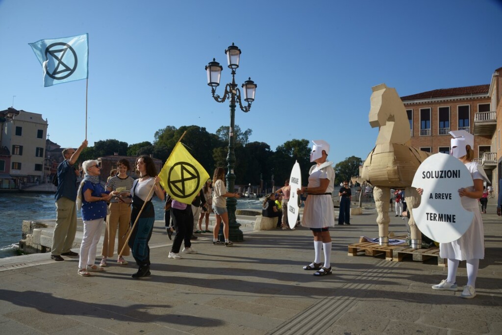clima attivisti Extinction Rebellion veneto oggi