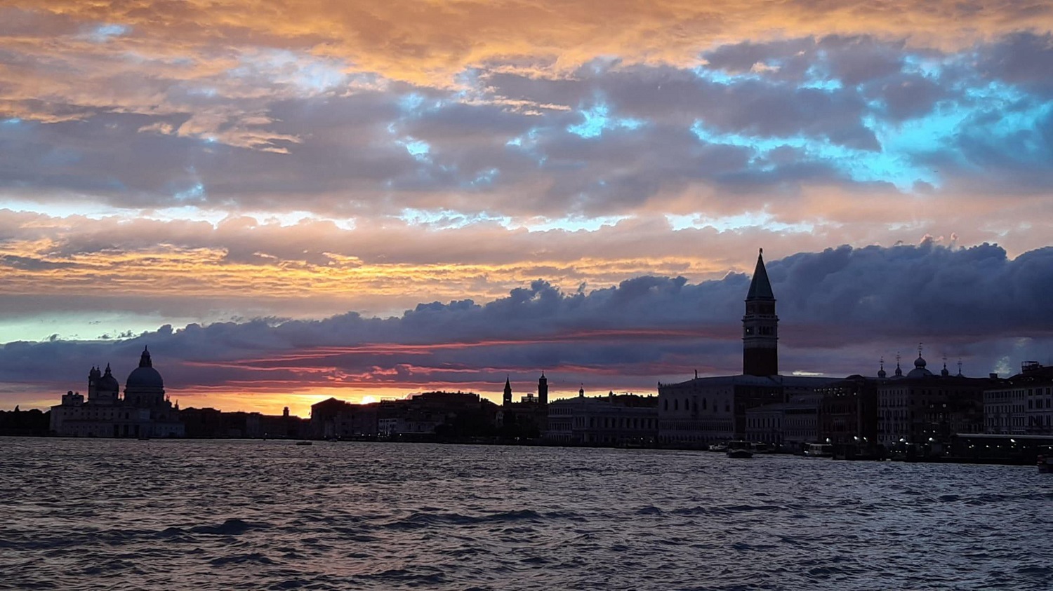 Maltempo Veneto, nuovo picco di acqua alta a Venezia nella notte