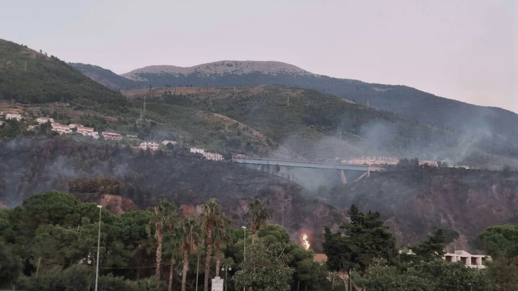 incendio praia a mare