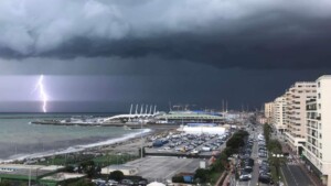 maltempo temporale genova fulmine