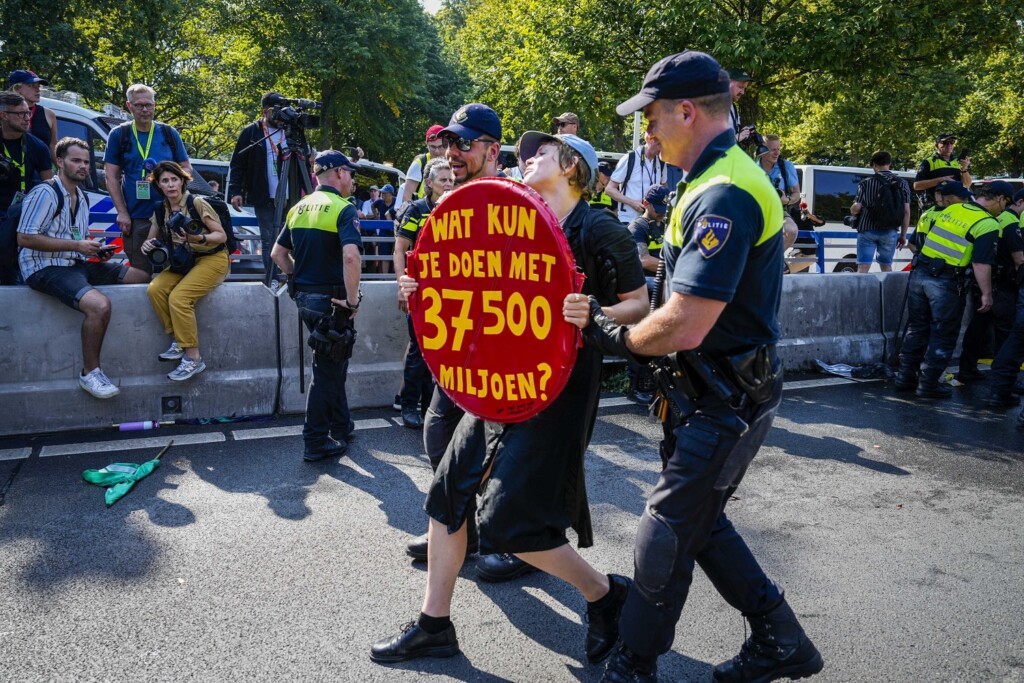 protesta combustibili fossili olanda