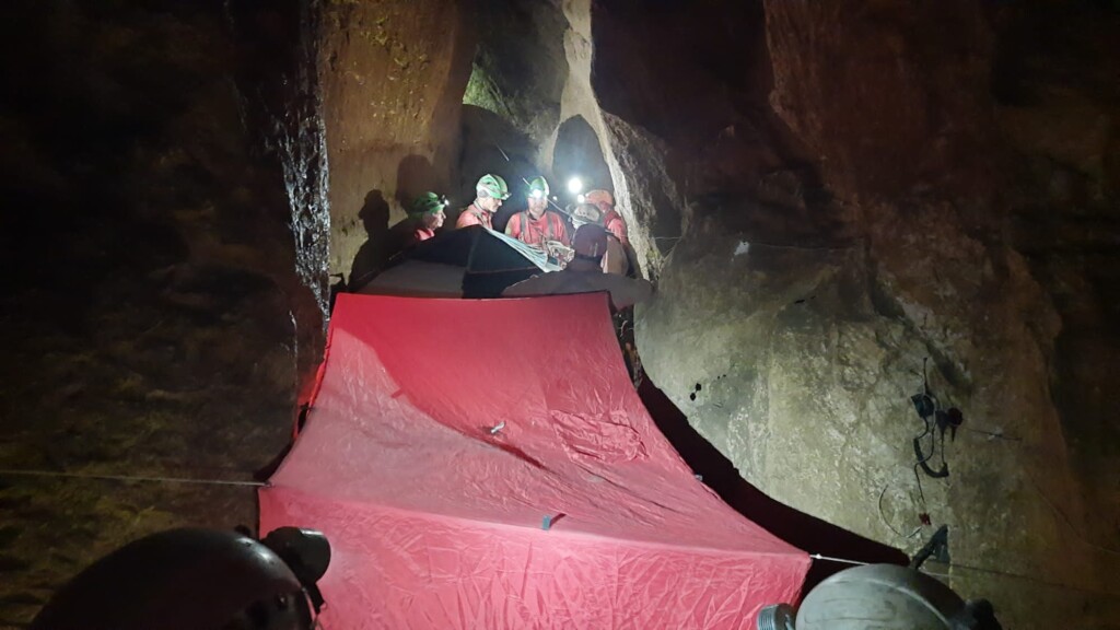 soccorso alpino speleologo boccato grotta turchia