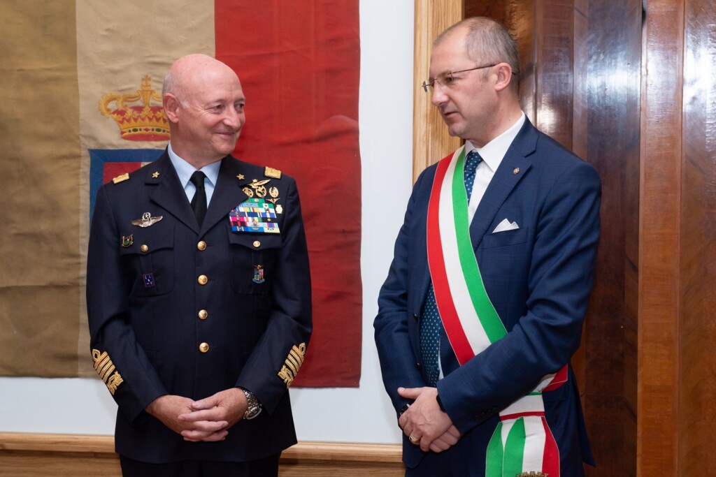consegna Bibbia di Gutenberg aeronautica