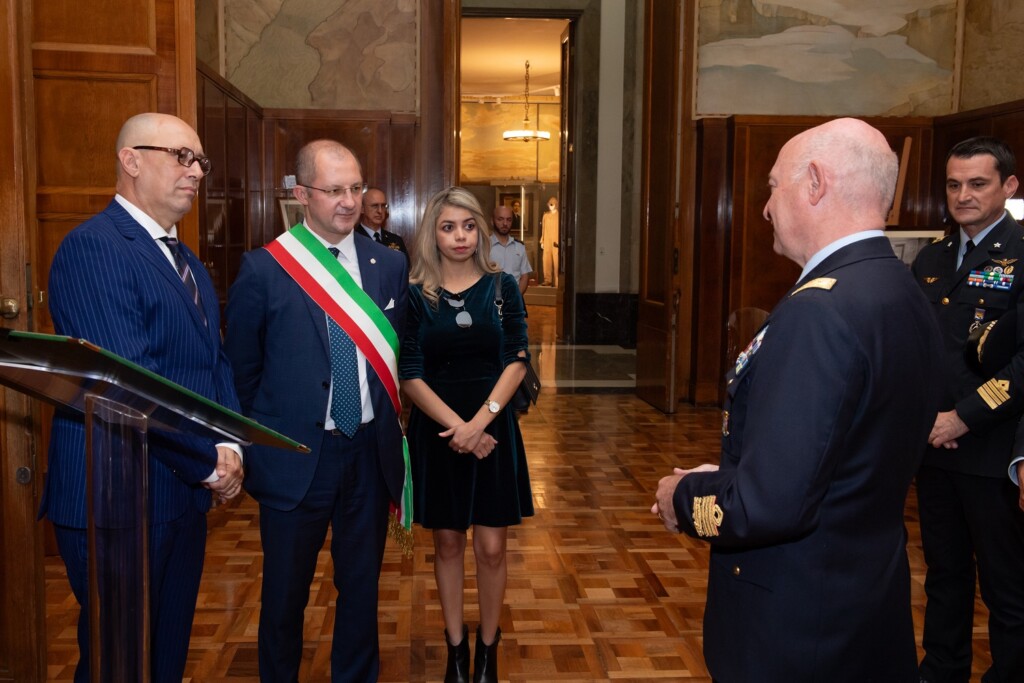 consegna Bibbia di Gutenberg aeronautica
