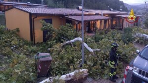 maltempo vento vigili fuoco