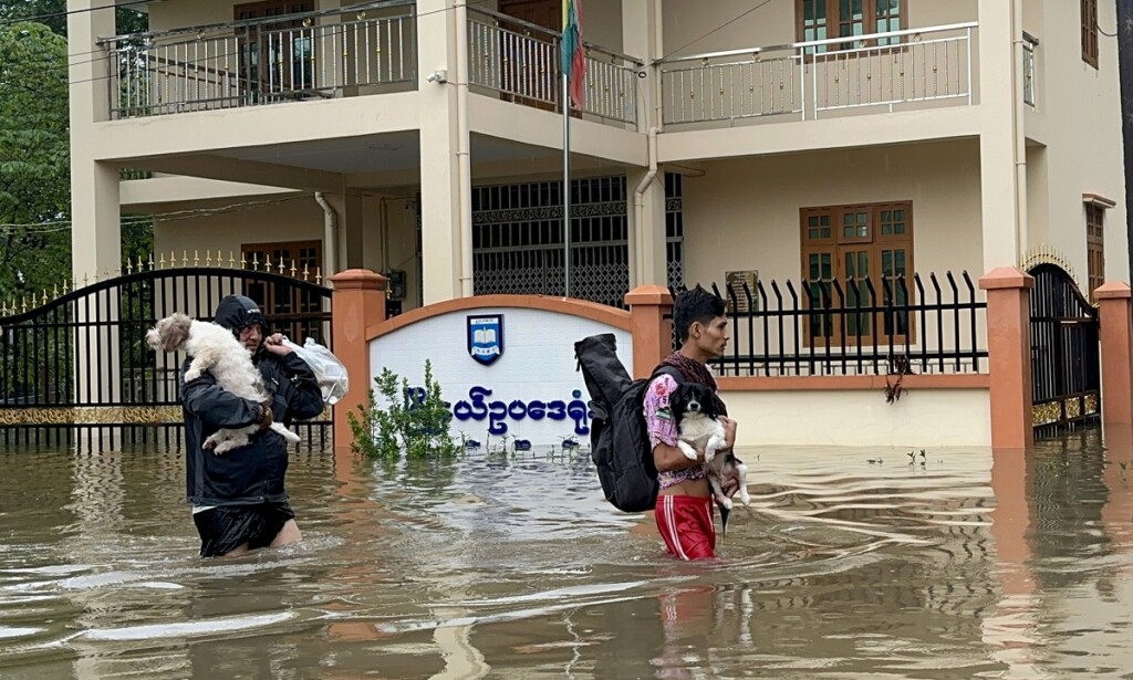 piogge monsoniche inondazioni myanmar
