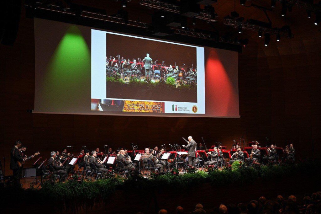 presentazione calendario 2024 vigili del fuoco