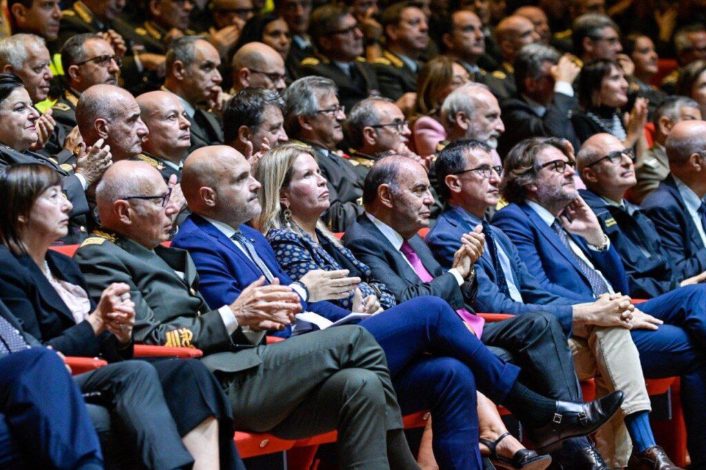 presentazione calendario 2024 vigili del fuoco