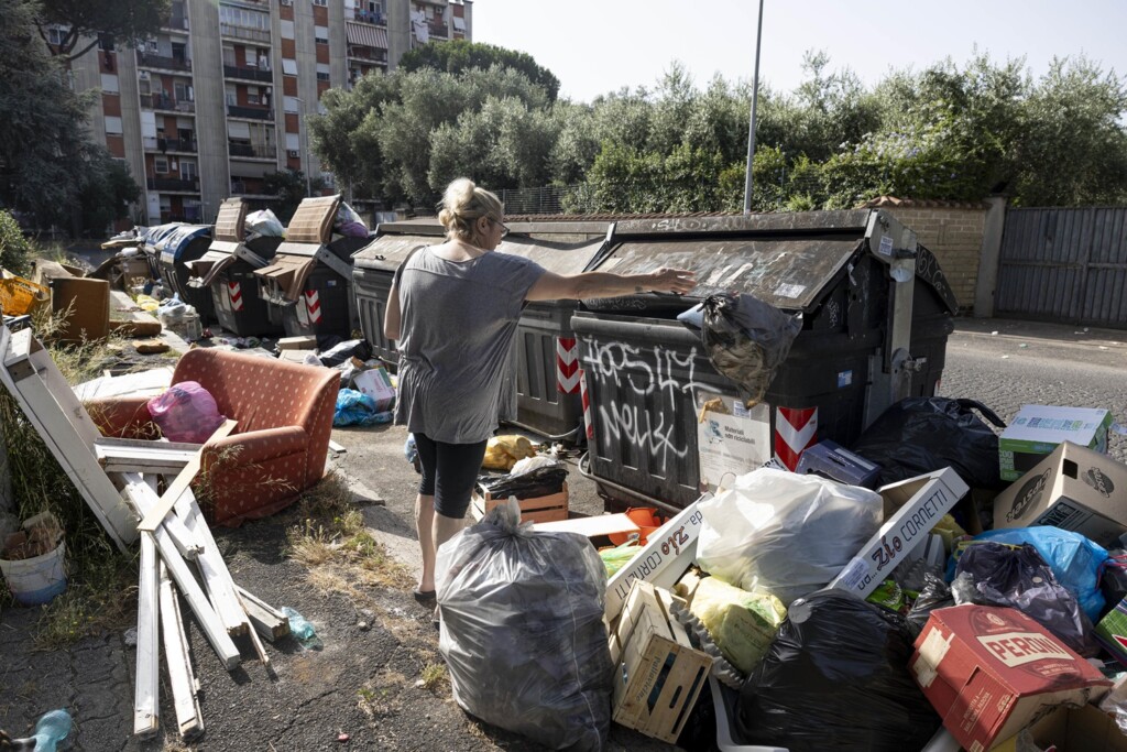 rifiuti roma