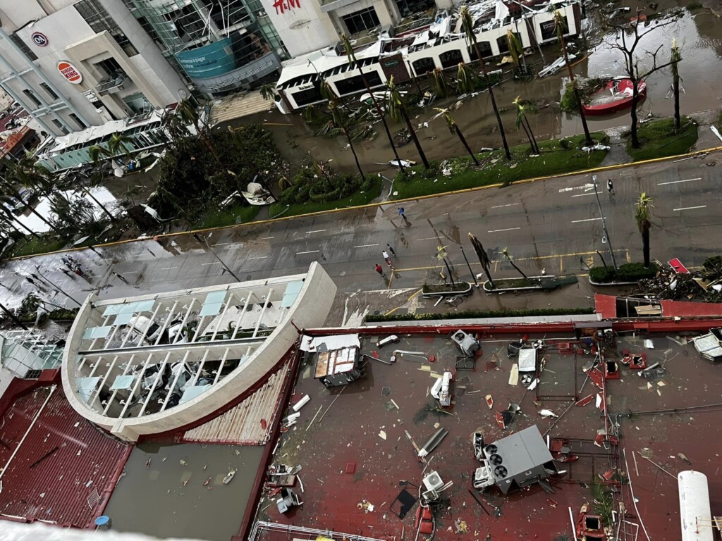 uragano otis messico acapulco