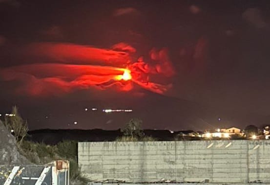 eruzione etna 12 novembre 2023