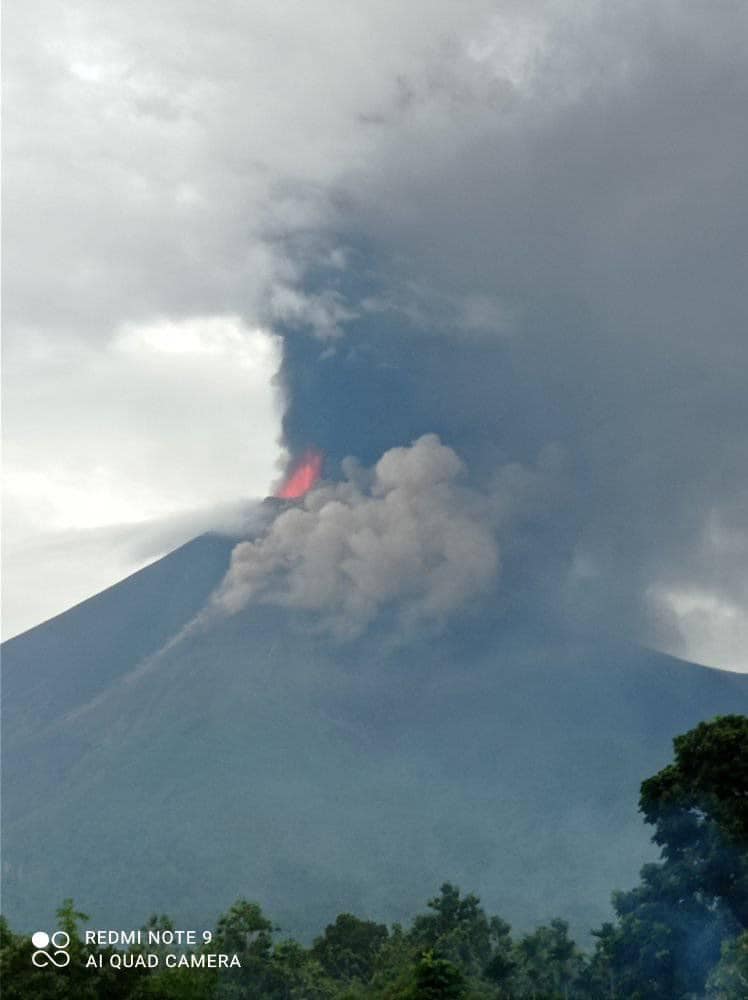 eruzione monte ulawun papua nuova guinea