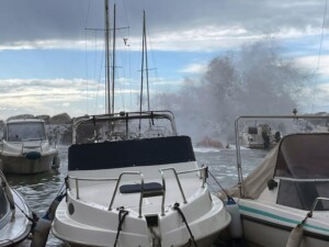 mareggiata barcola trieste