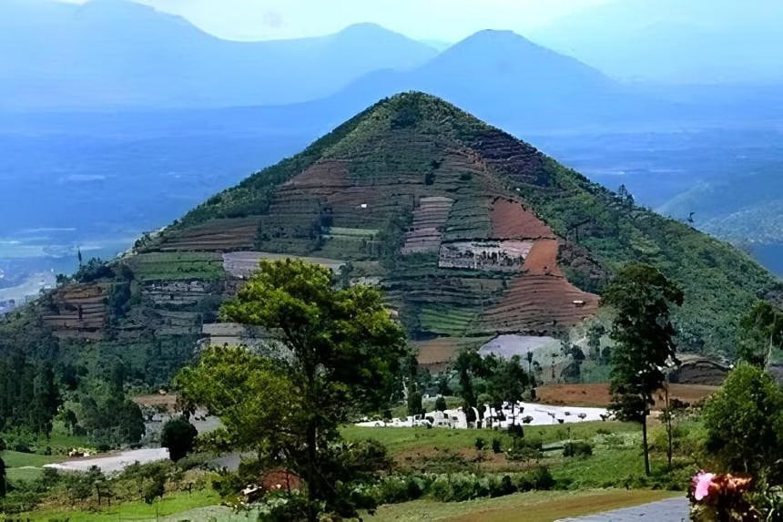 piramide Gunung Padang
