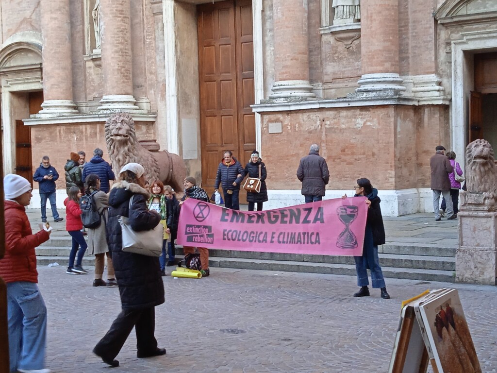 protesta extinction rebellion reggio emilia