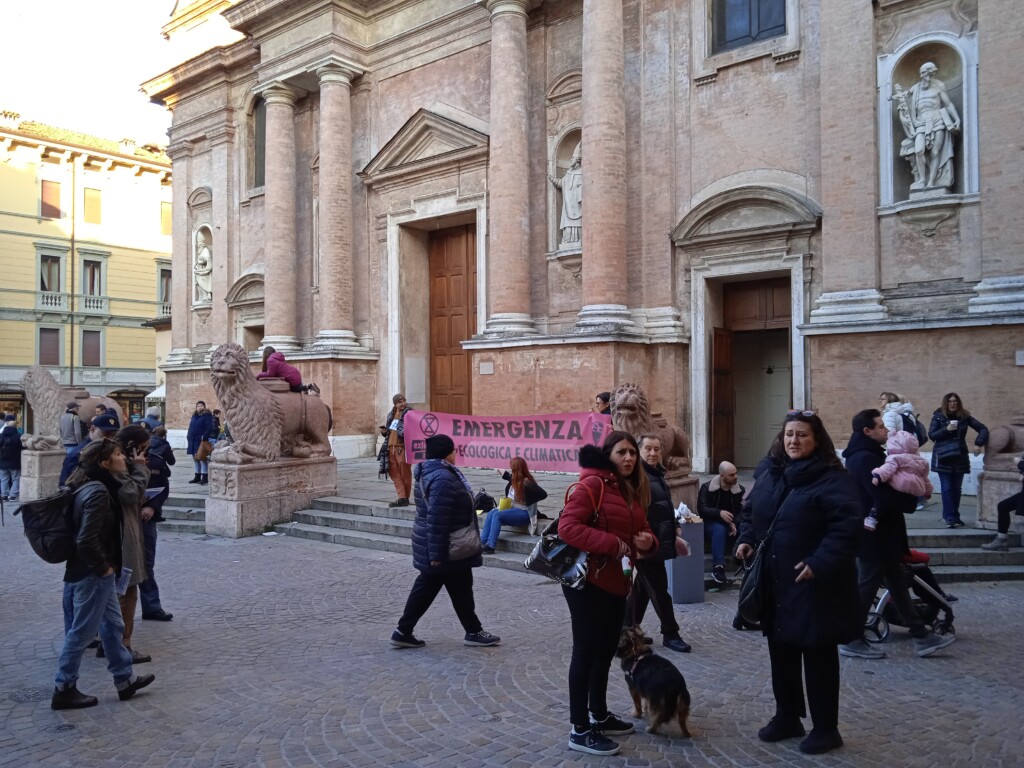protesta extinction rebellion reggio emilia