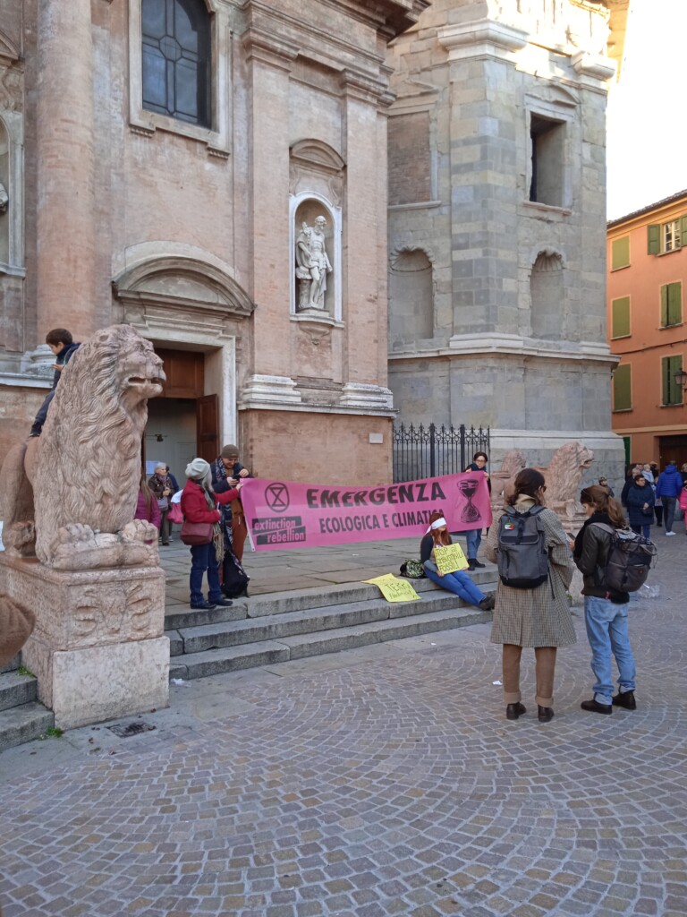 protesta extinction rebellion reggio emilia