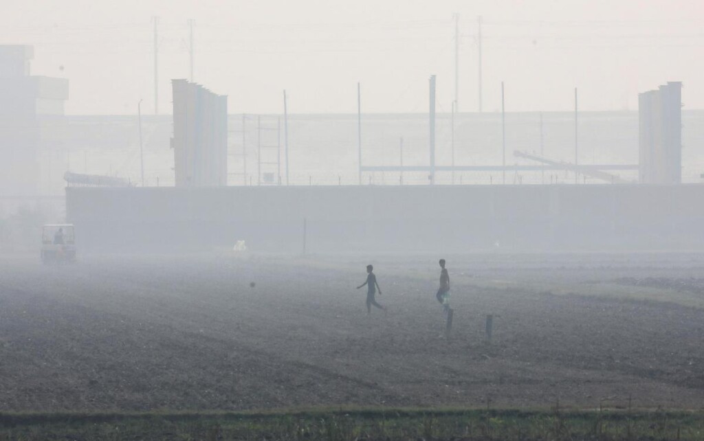 qualità aria delhi smog india