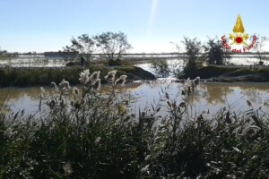 rottura argine canale caorle