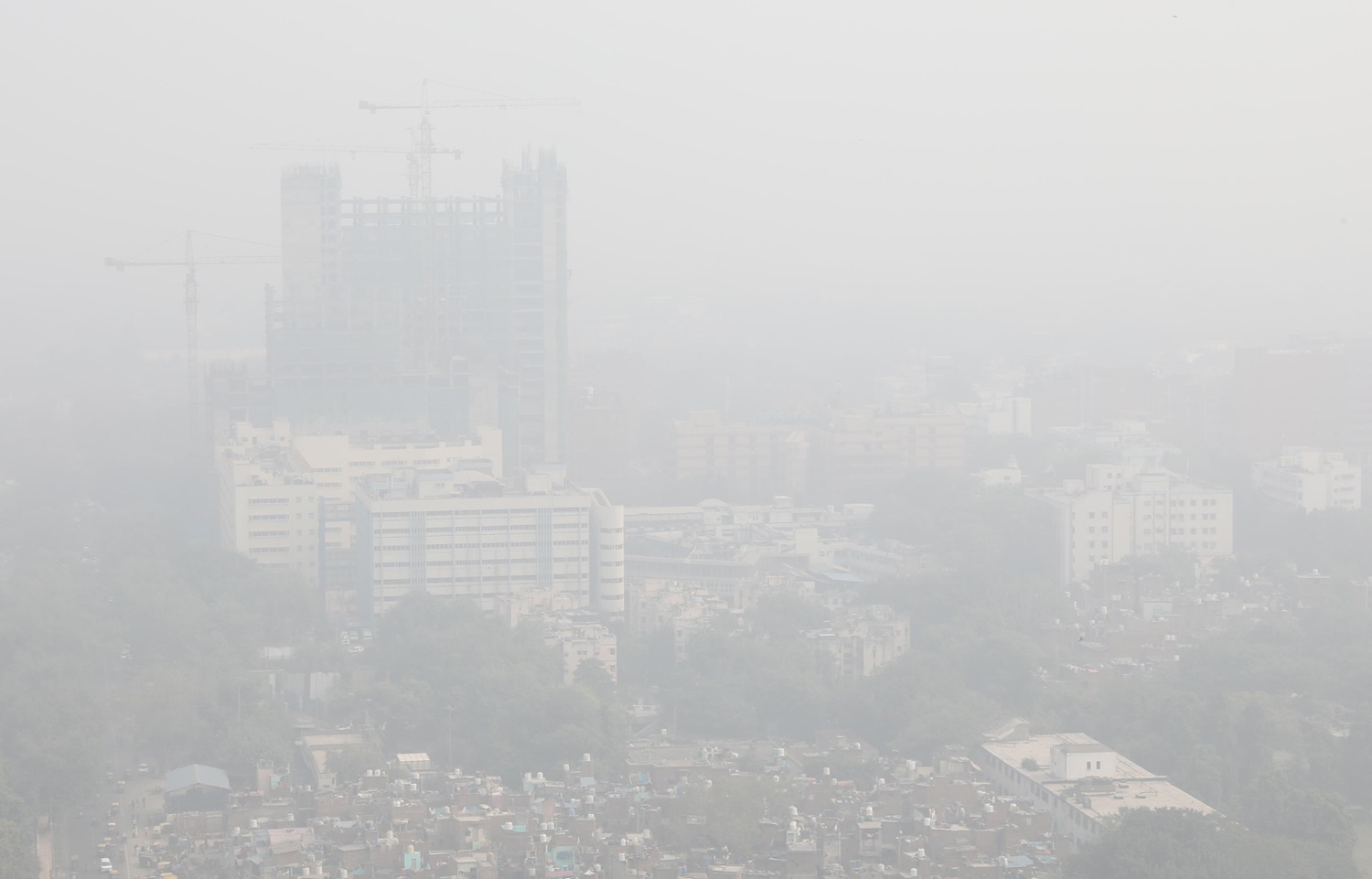 India, New Delhi vieta i fuochi d’artificio per combattere lo smog