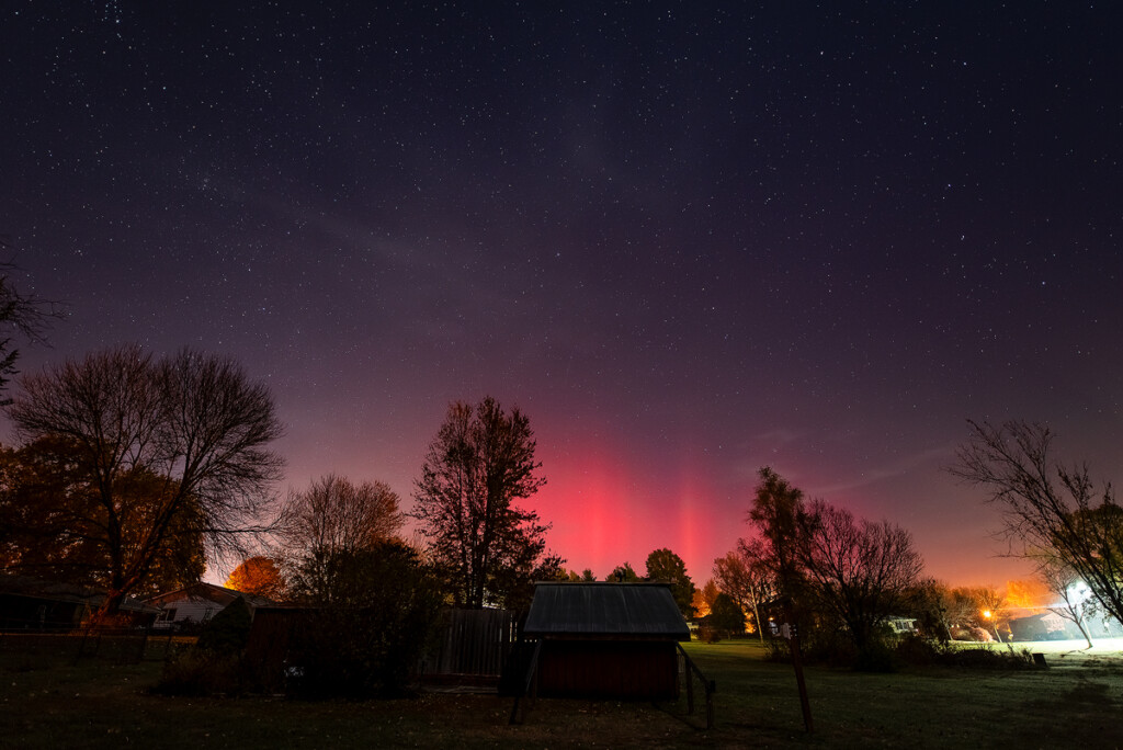 aurora rossa tempesta geomagnetica
