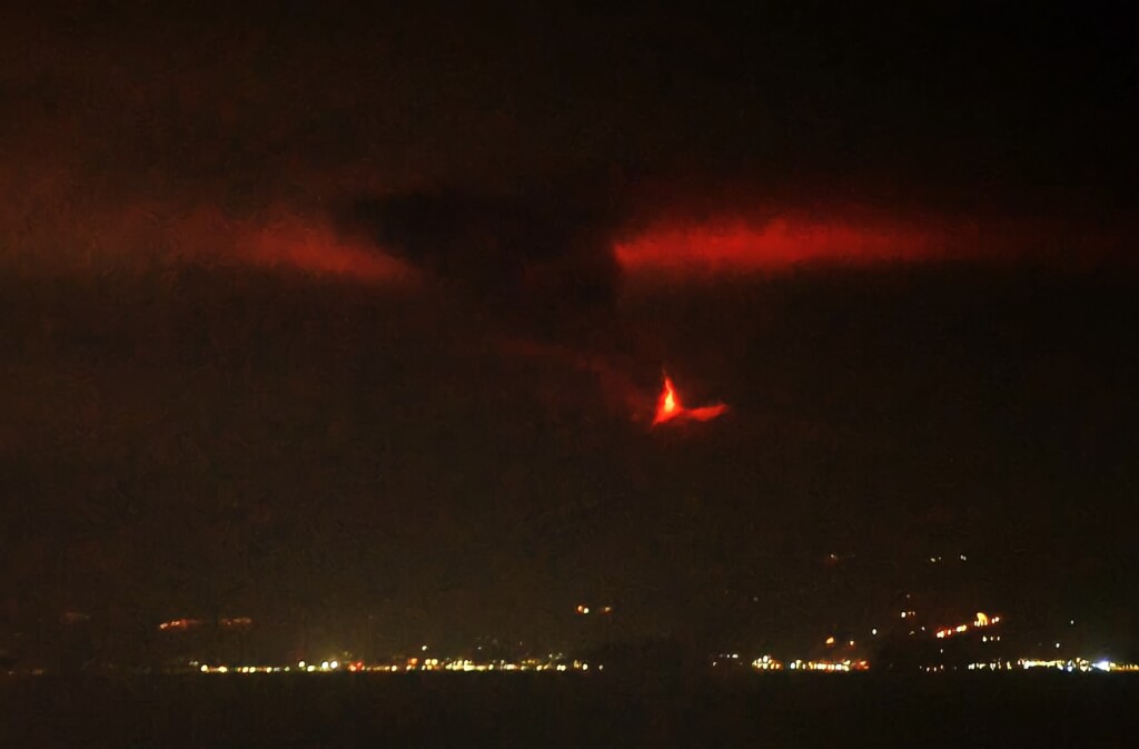 eruzione etna 1 dicembre 2023