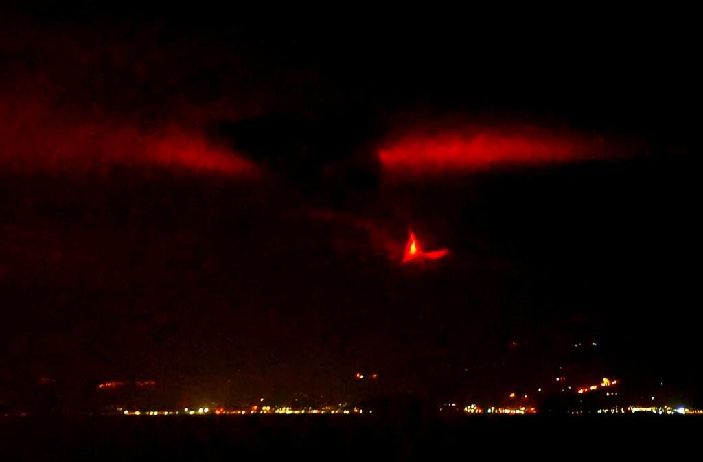eruzione etna 1 dicembre 2023