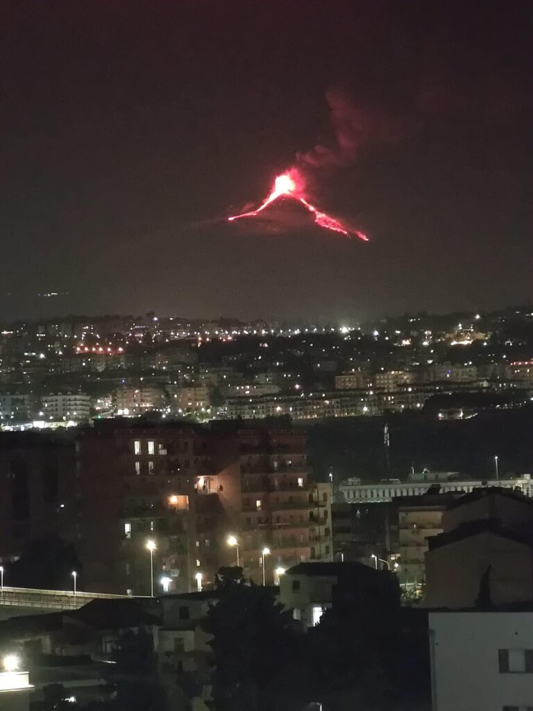 eruzione etna 1 dicembre