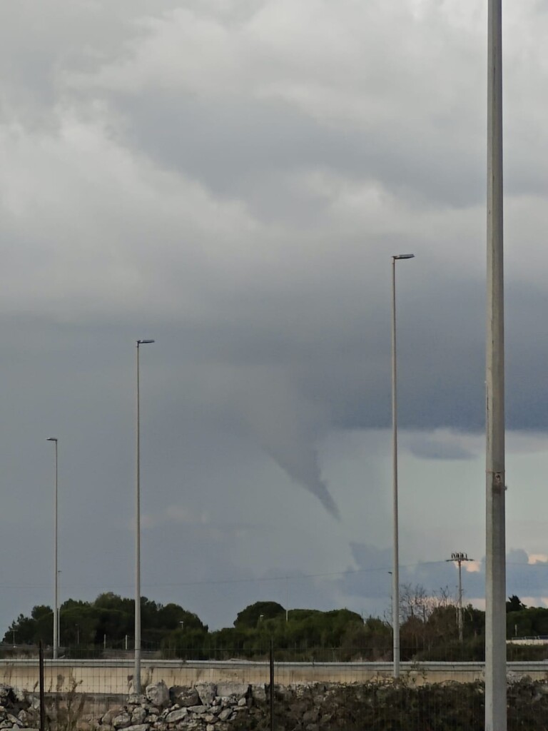 funnel cloud puglia
