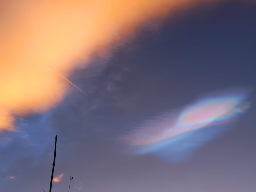 nubi lenticolari tramonto