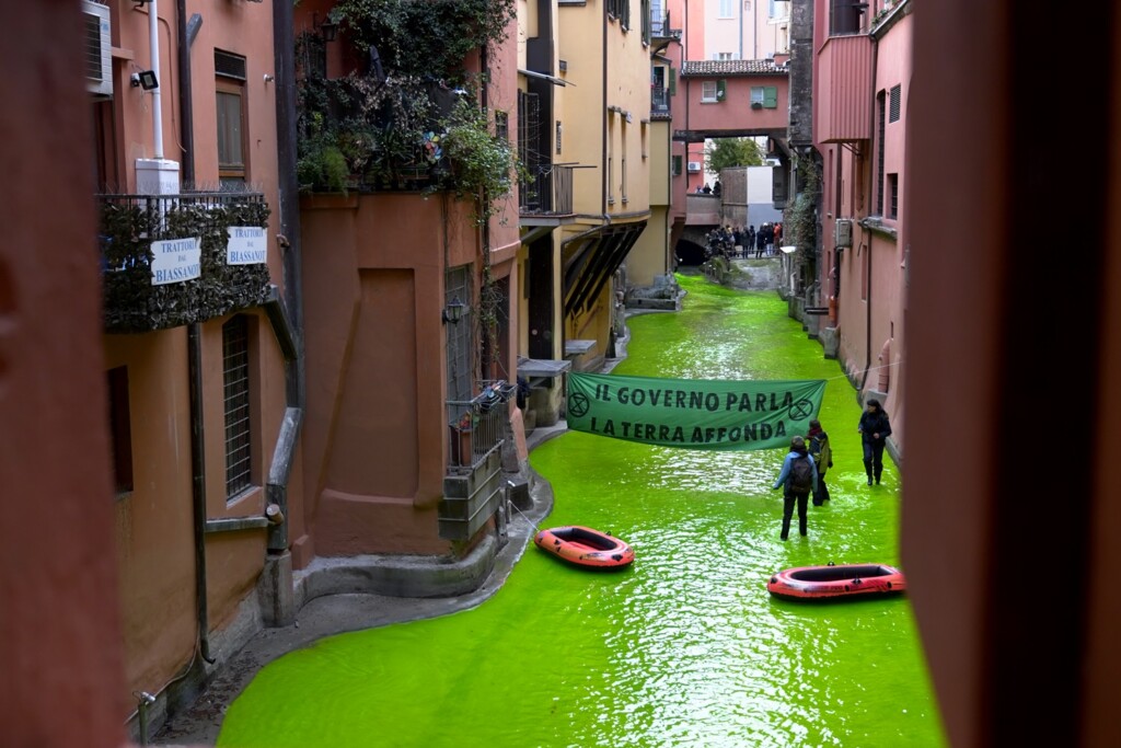 protesta extinction rebellion bologna
