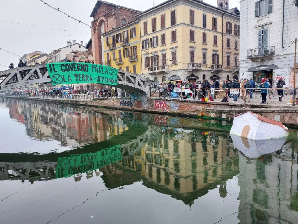 protesta extinction rebellion milano
