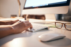 valutazioni ambientali computer pc tastiera