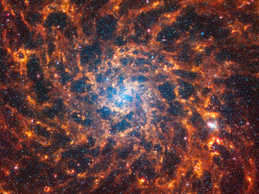 galassia IC 5332