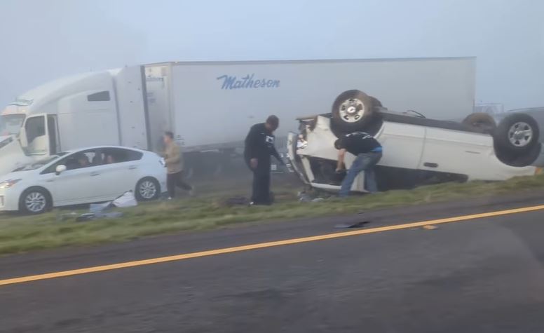 incidente nebbia california maxitamponamento