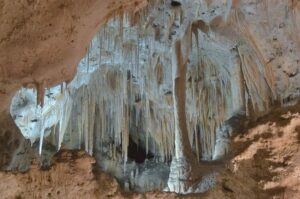 stalagmiti
