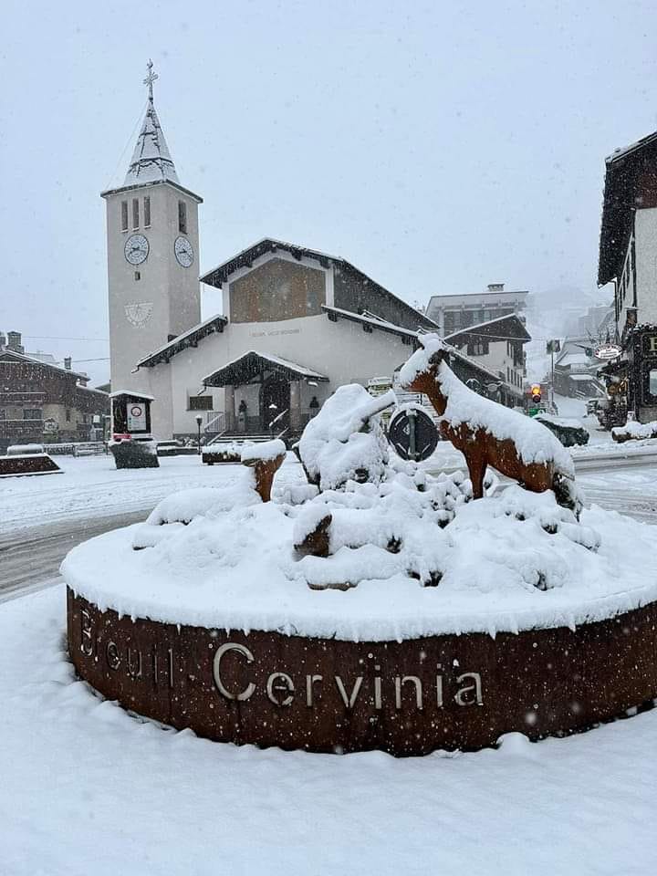 neve valle d'aosta cervinia