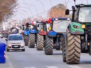 protesta agricoltori trattori