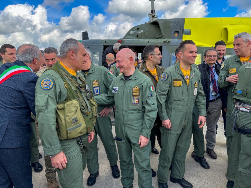 elicottero HH-212A aeronautica militare