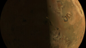 foto luna giove io juno nasa