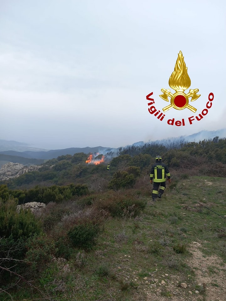 incendio Aggius sardegna