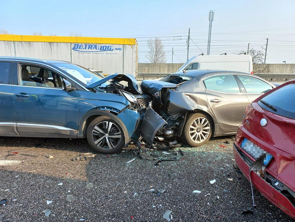 incidenti nebbia a1