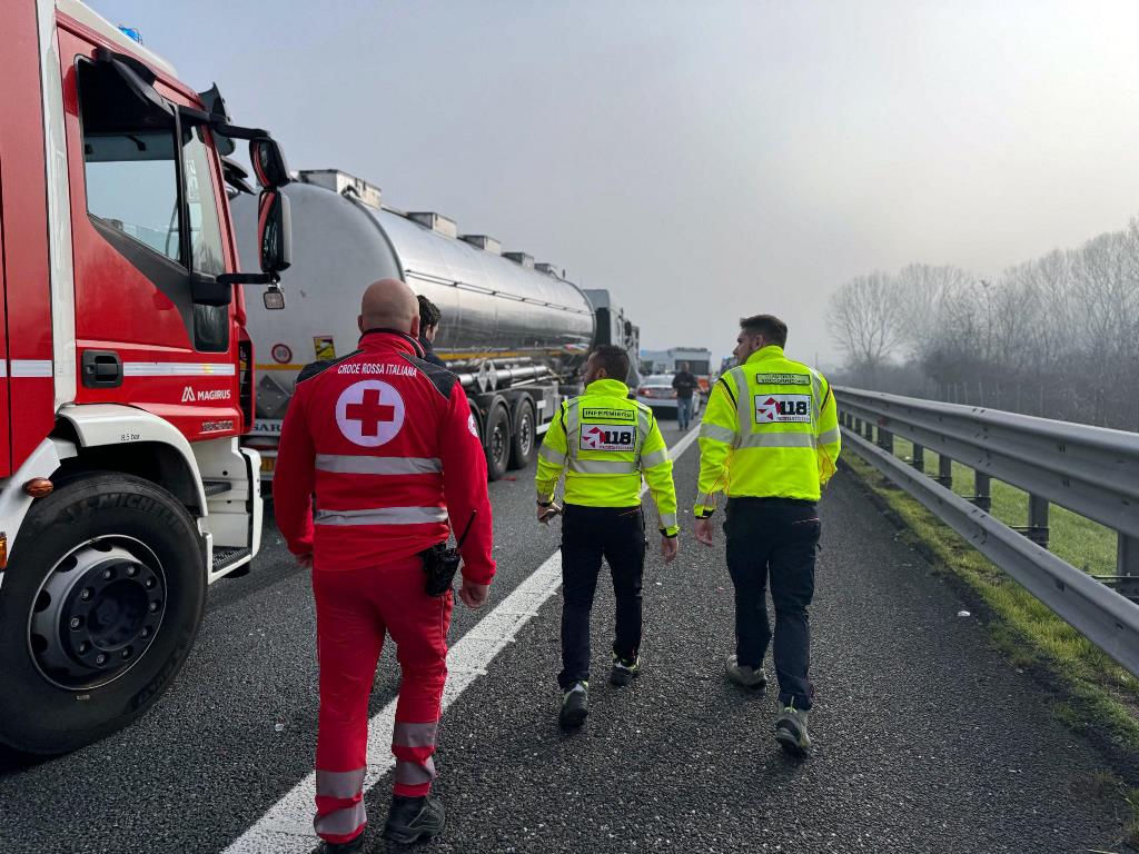 incidenti nebbia a1