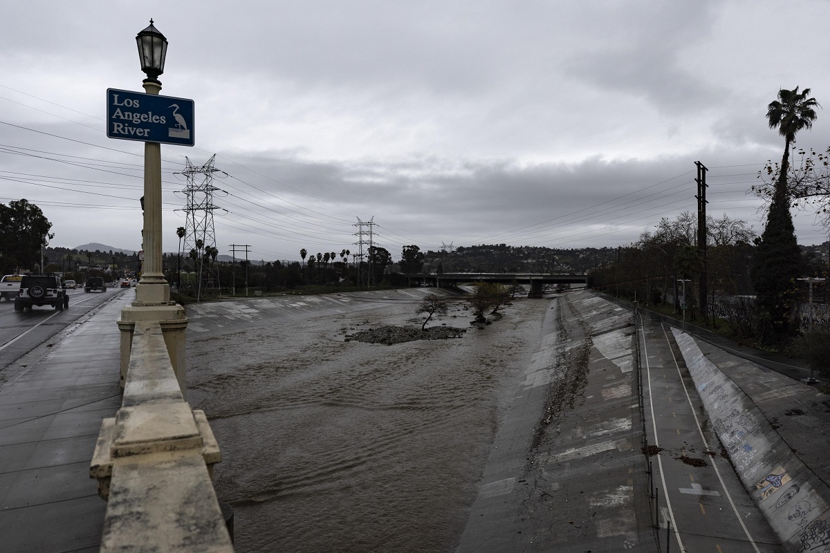 maltempo tempesta california fiume atmosferico
