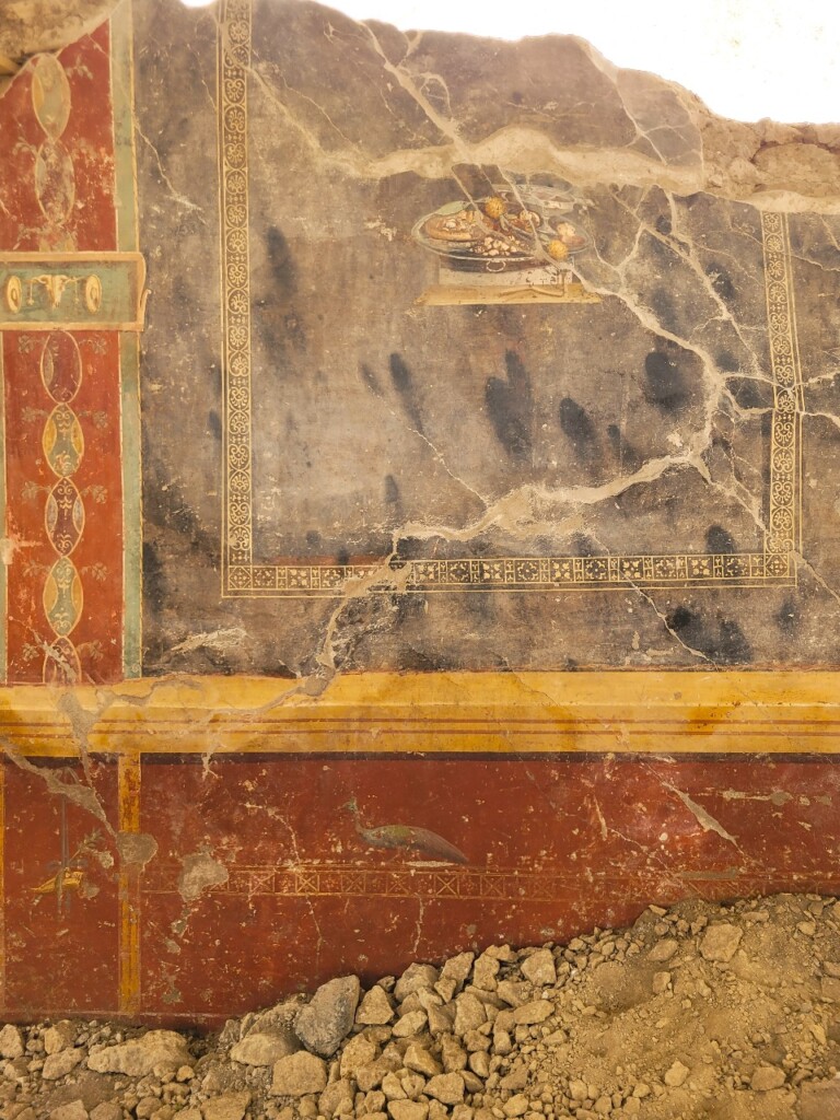 Affresco con natura morta dall'atrio del panificio Regio IX
